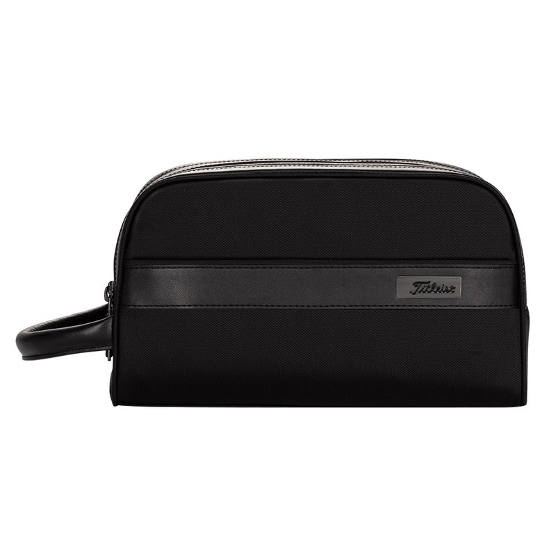 Titleist Professional Large Dopp Kit 2021 Black